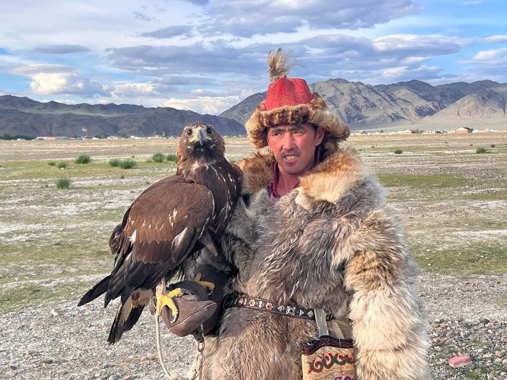 Mongolian eagle hunting | Mongolia tours